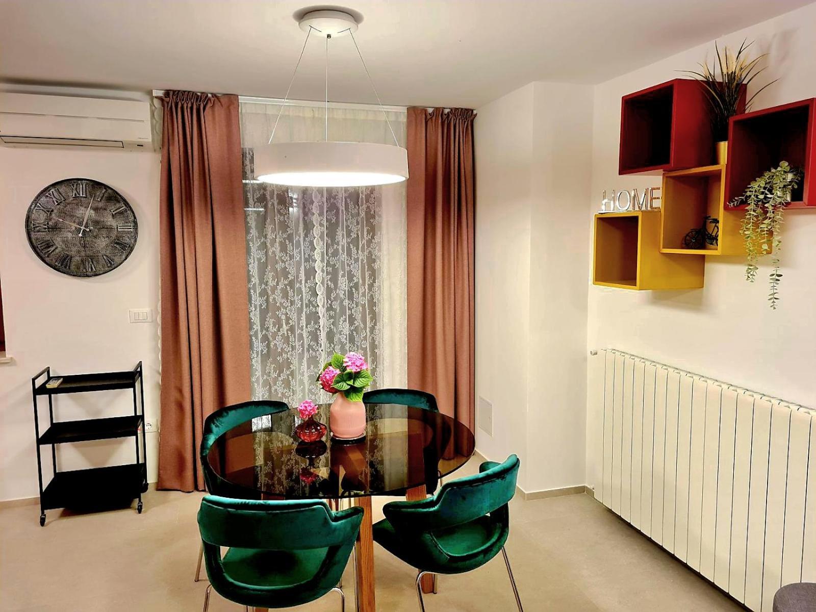 Apartments Cerin-โรวีน ภายนอก รูปภาพ